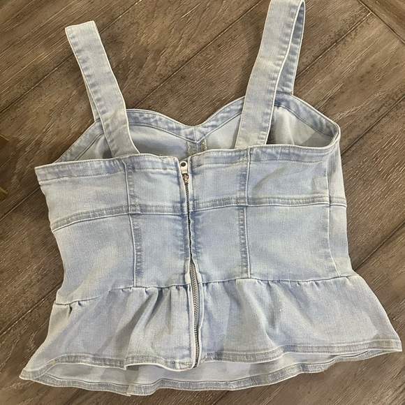 Jessica Simpson Light Blue Denim Top - Picture 5 of 12